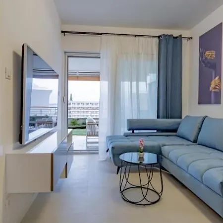 Modern Lux App D With Seaview And Jacuzzi Split
